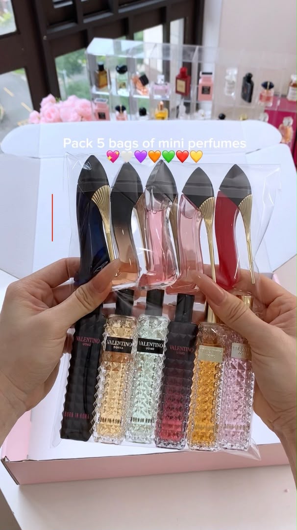 1.2.3.4.5.bags of mini perfumes